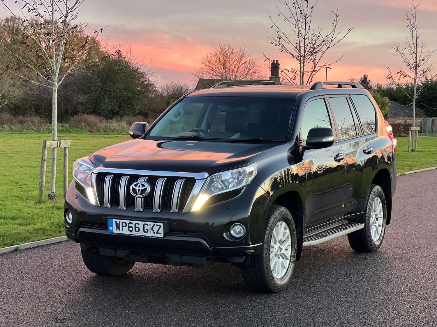 Used Toyota Land Cruiser 2016 for sale - 77634398: Photo 10