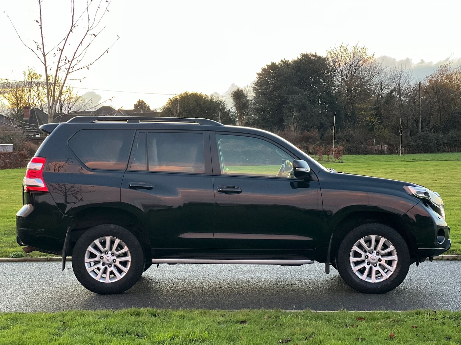 Used Toyota Land Cruiser 2016 for sale - 77634398: Photo 4