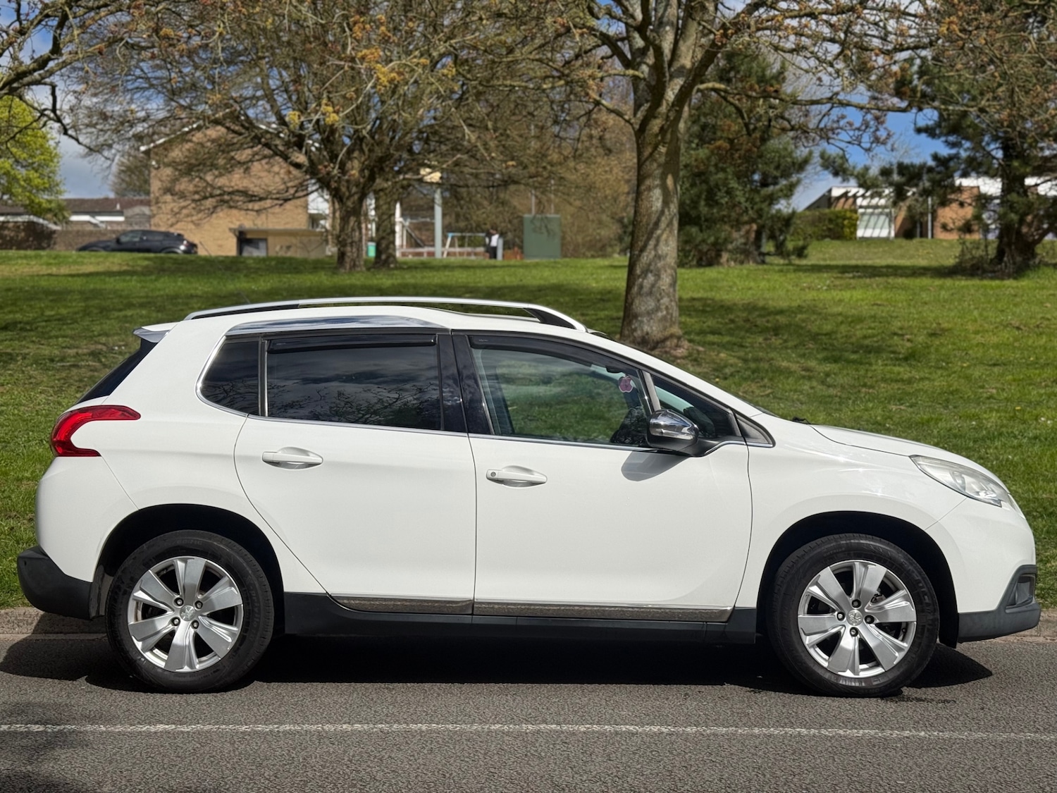 Used Peugeot 2008 2014 for sale - 78109673: Photo 5