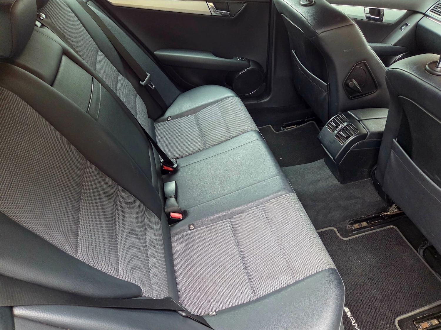 Used Mercedes-Benz C Class 2008 for sale - 76534065: Photo 11