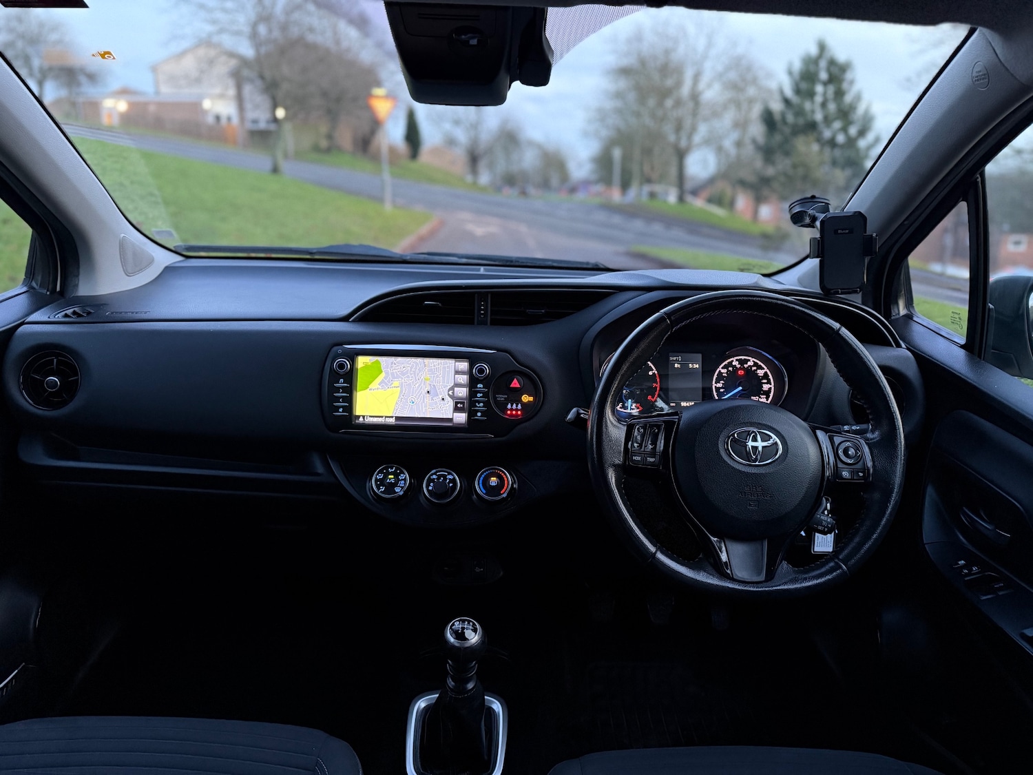 Used Toyota Yaris 2017 for sale - 77253553: Photo 11