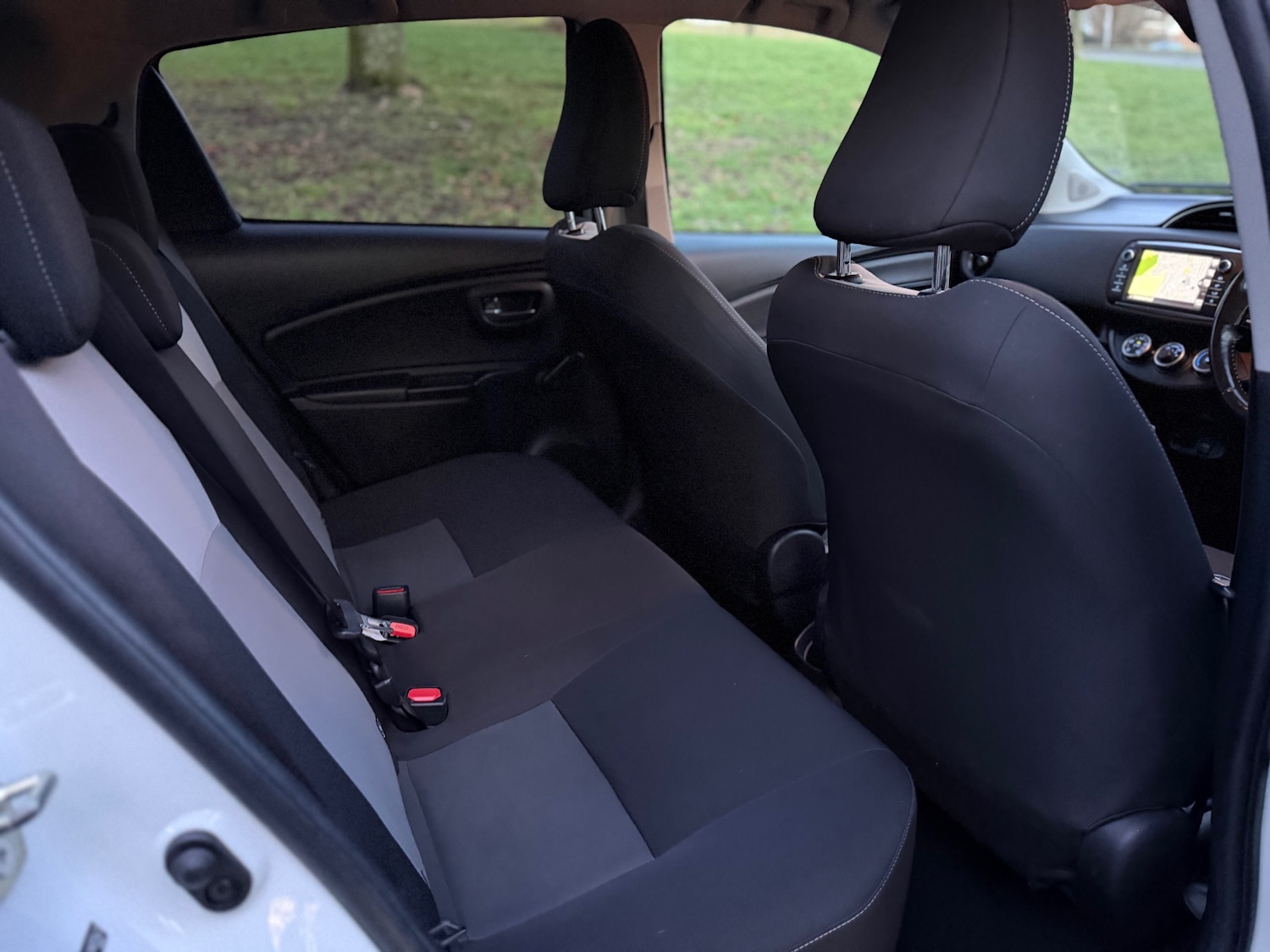 Used Toyota Yaris 2017 for sale - 77253553: Photo 15