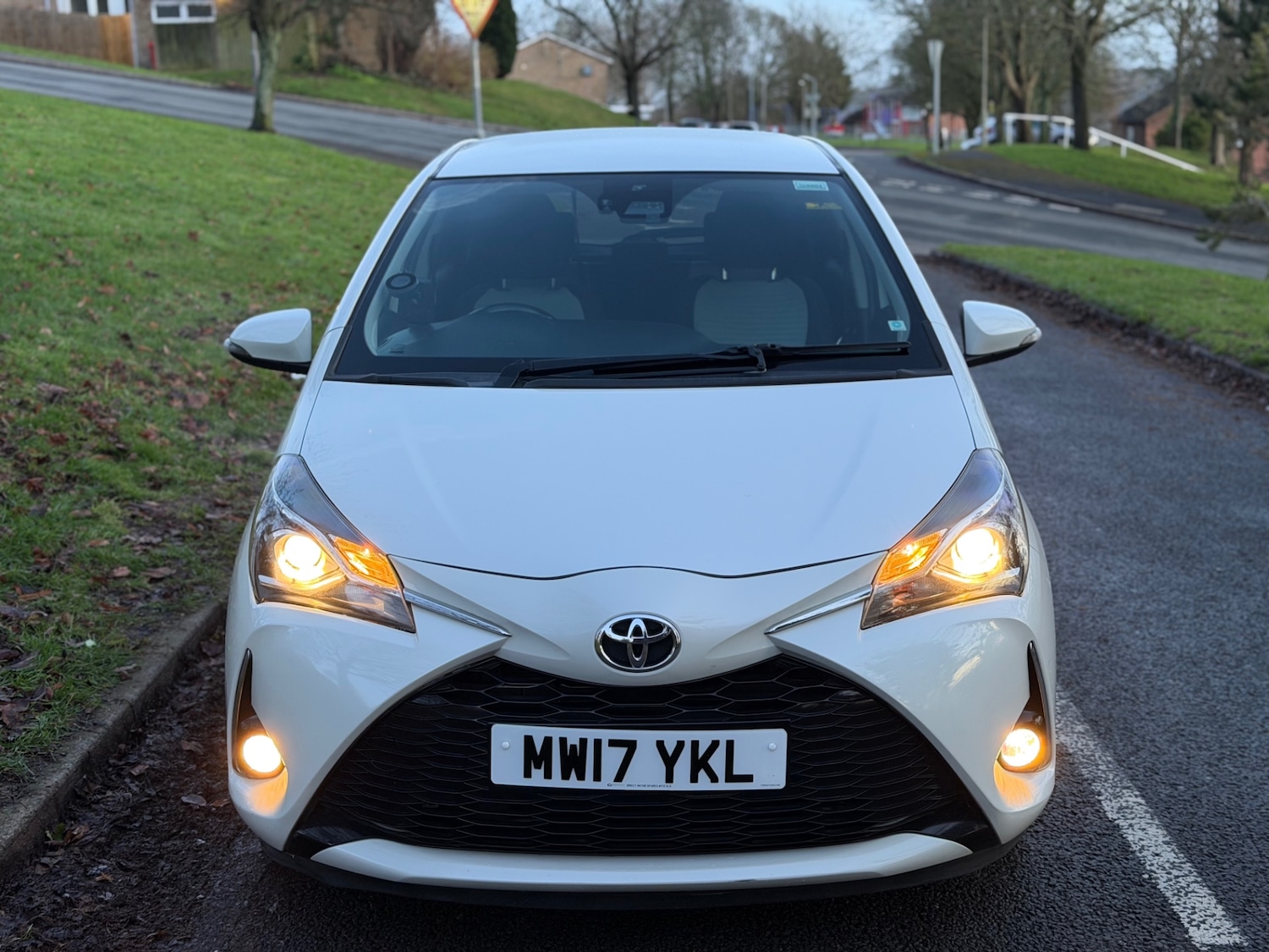 Used Toyota Yaris 2017 for sale - 77253553: Photo 3