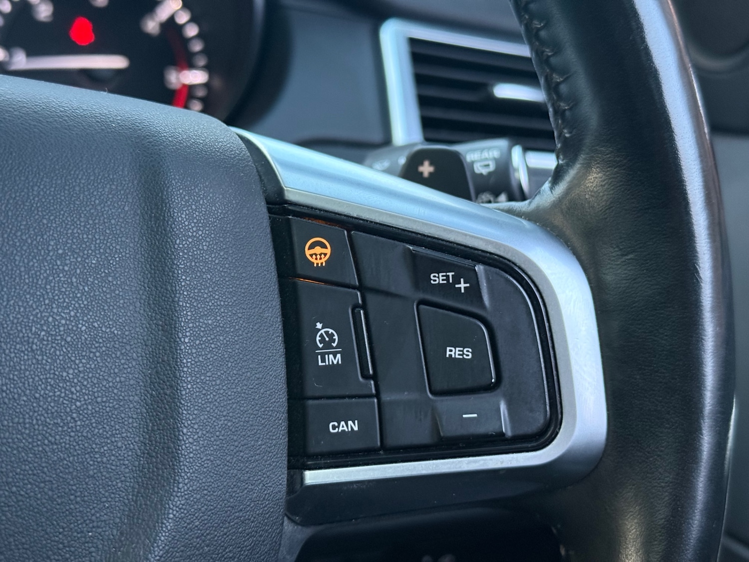 Used Land Rover Discovery Sport 2016 for sale - 77368013: Photo 21