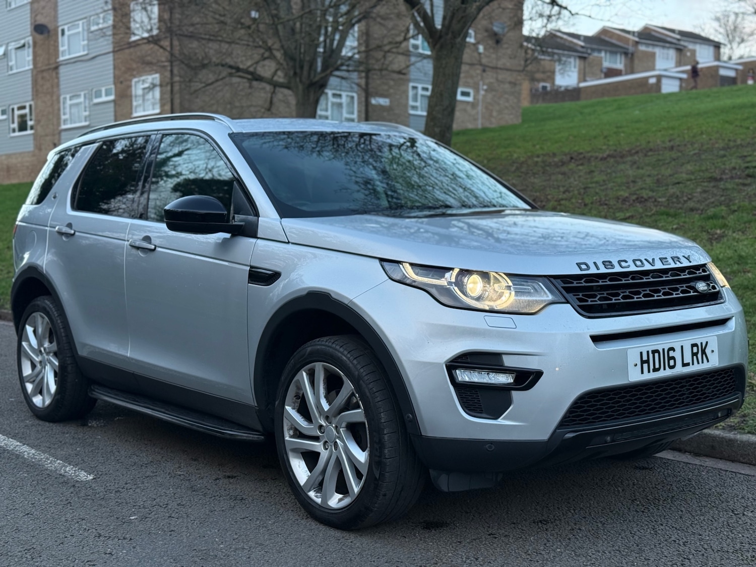 Used Land Rover Discovery Sport 2016 for sale - 77368013: Photo 3