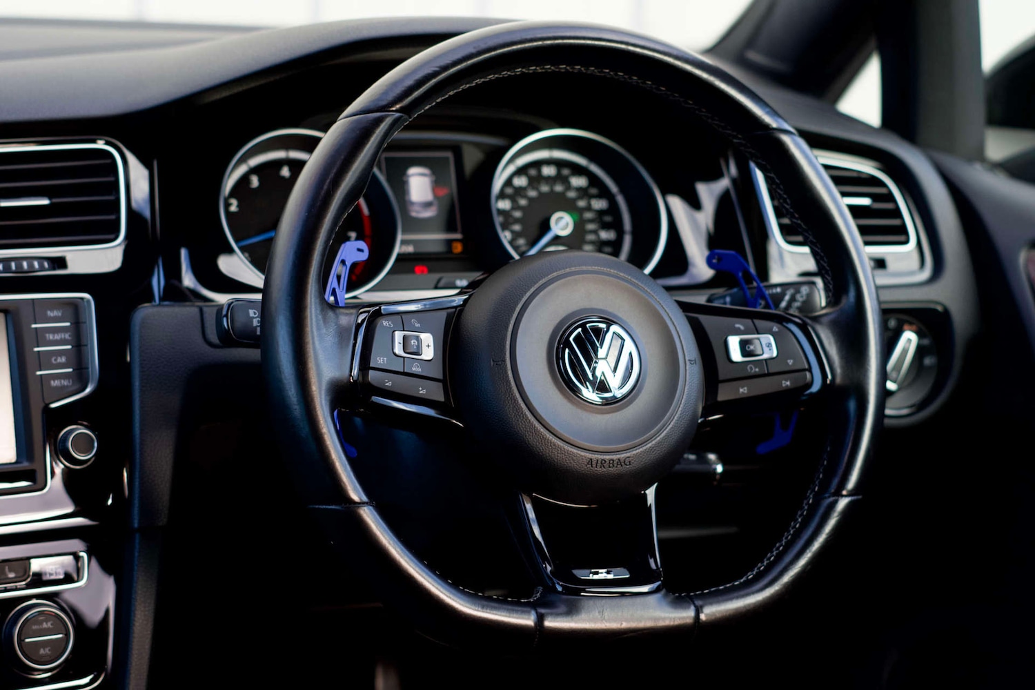 Used Volkswagen Golf 2016 for sale - 76759981: Photo 16