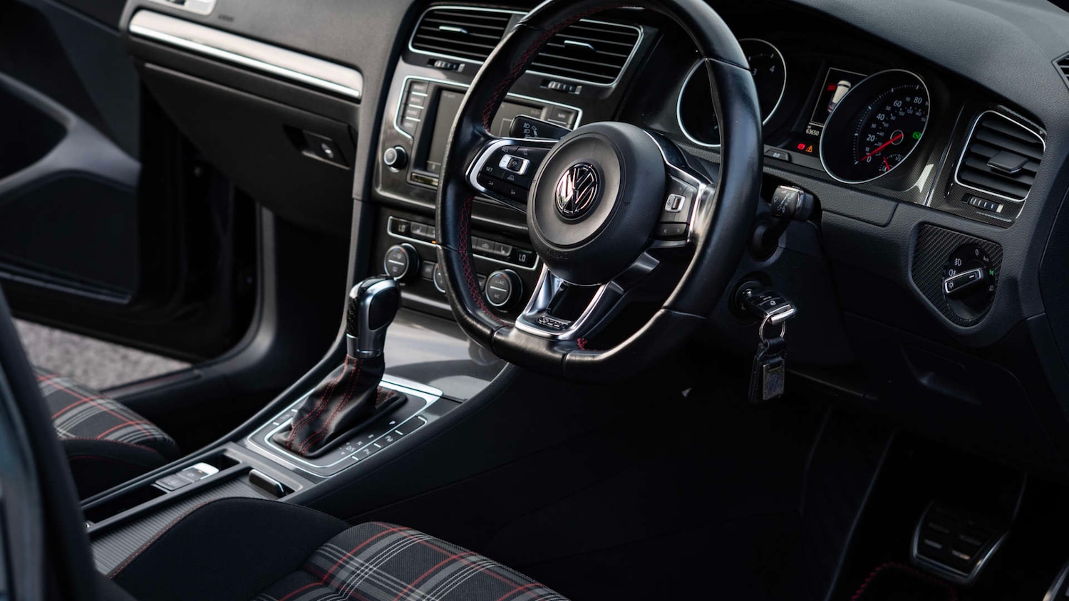 Used Volkswagen Golf 2016 for sale - 76468840: Photo 33