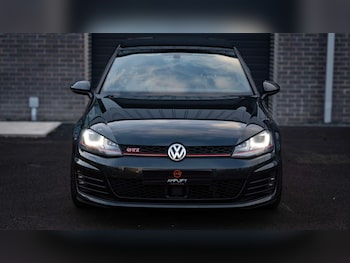 Used Volkswagen Golf 2016 for sale - 76468840: Photo