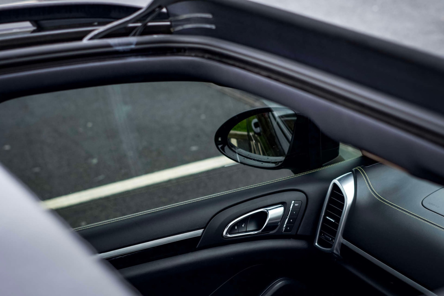 Used Porsche Cayenne 2015 for sale - 76597625: Photo 16