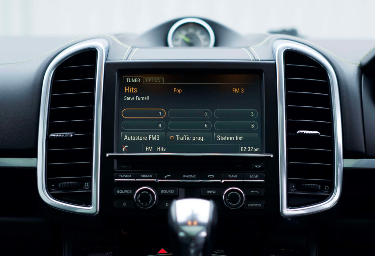 Used Porsche Cayenne 2015 for sale - 76597625: Photo 31