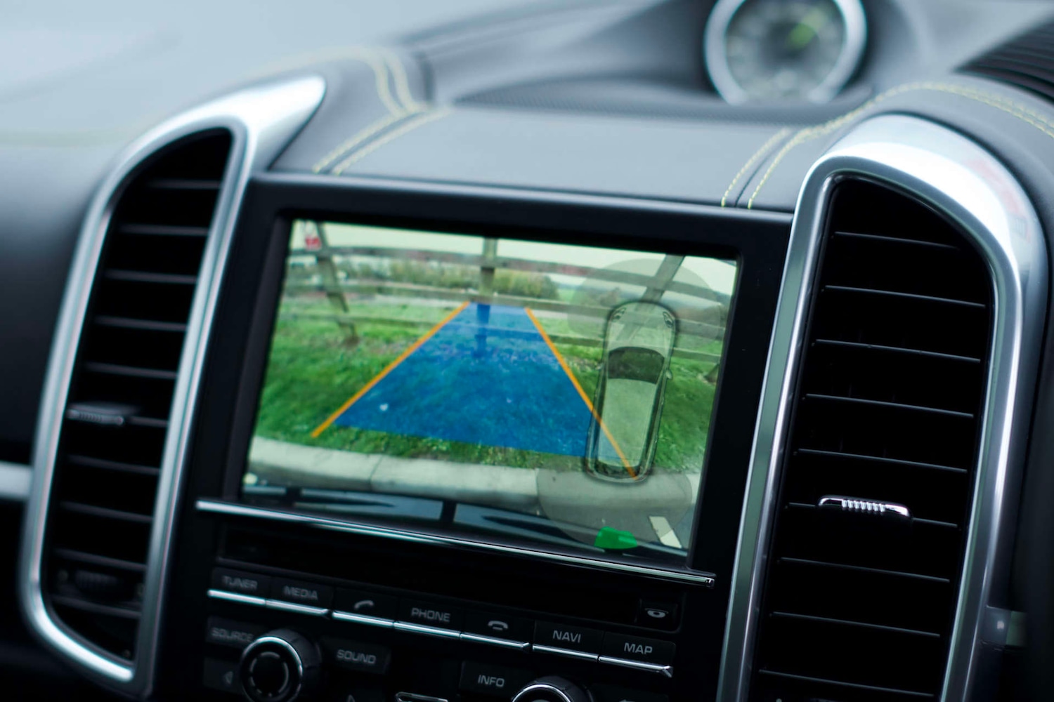 Used Porsche Cayenne 2015 for sale - 76597625: Photo 32