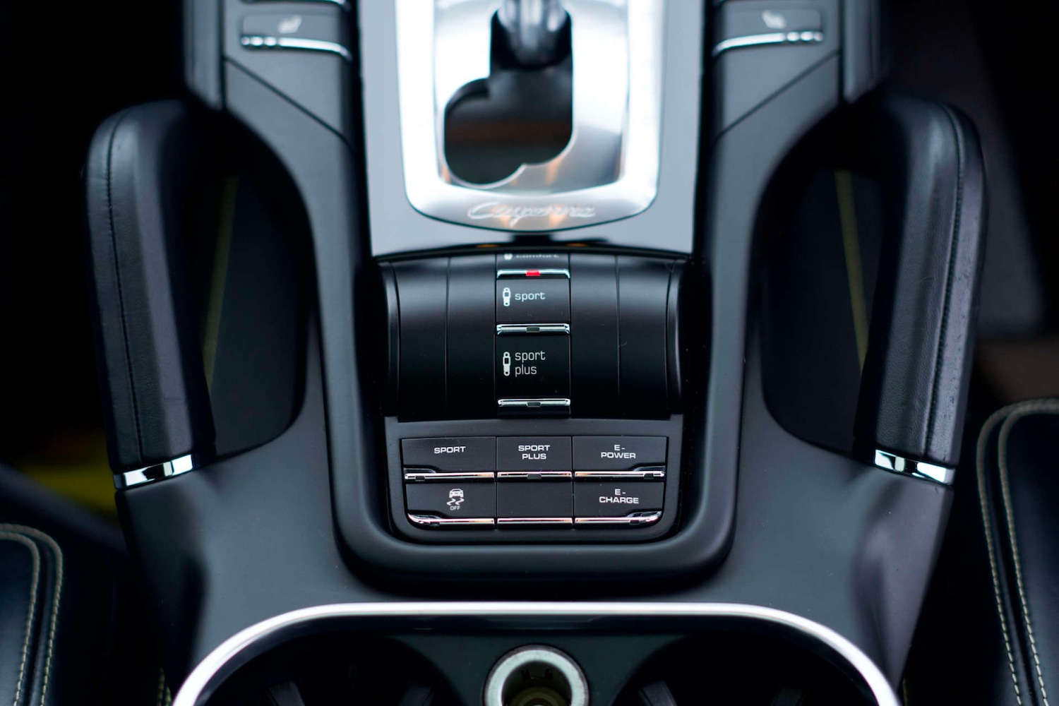 Used Porsche Cayenne 2015 for sale - 76597625: Photo 33