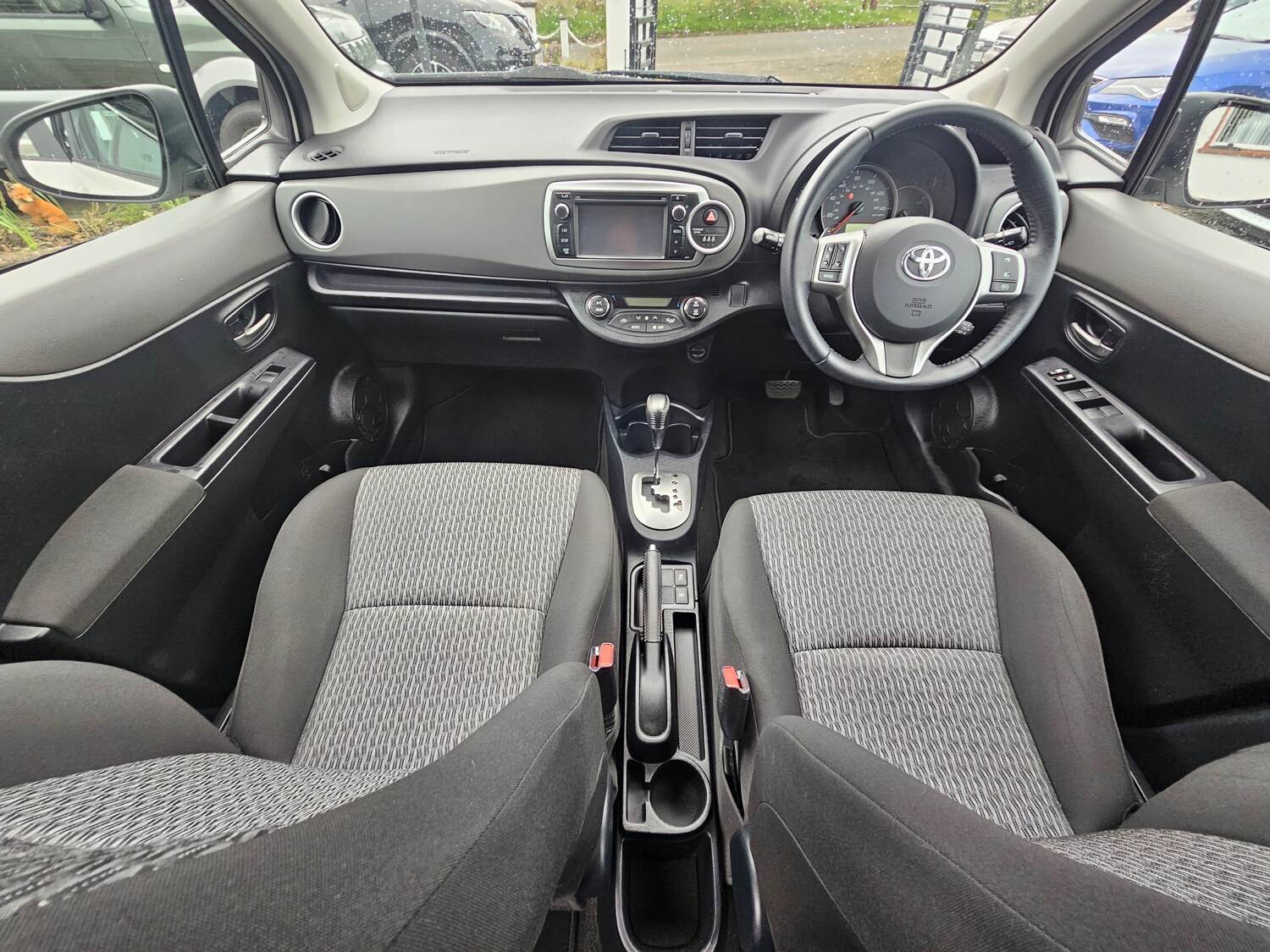 Used Toyota Yaris 2014 for sale - 78027819: Photo 17