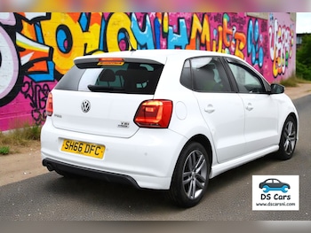 Used Volkswagen Polo 2016 for sale - 78206057: Photo