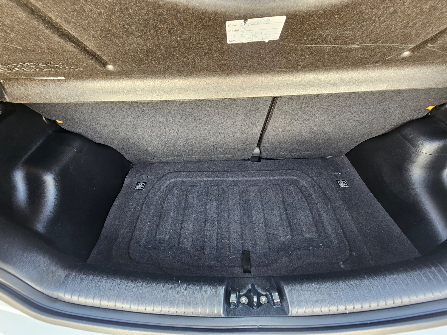 Used Hyundai i10 2018 for sale - 78027821: Photo 18