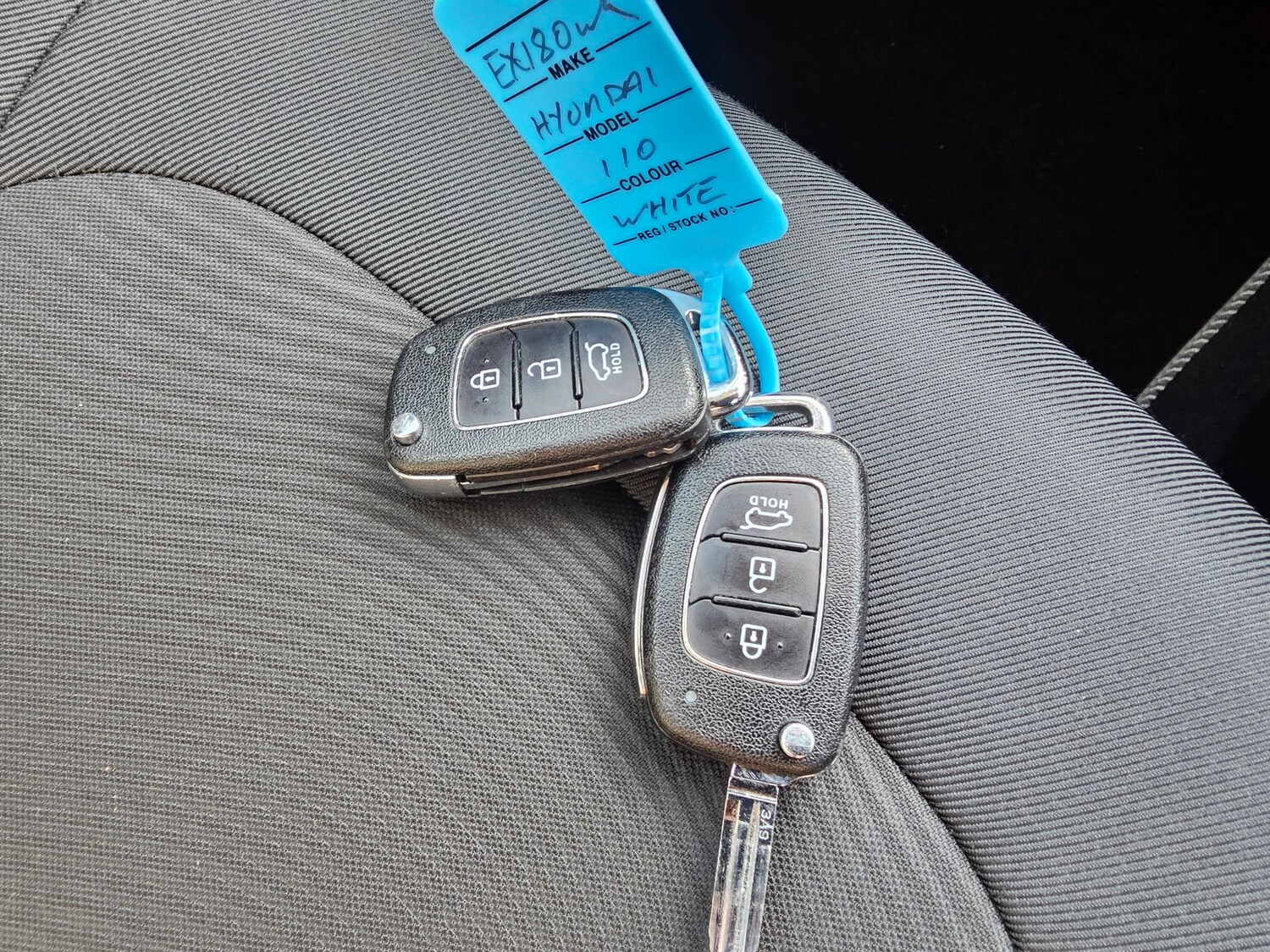 Used Hyundai i10 2018 for sale - 78027821: Photo 34