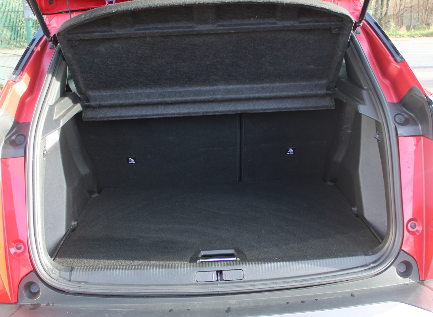 Used Peugeot 2008 2022 for sale - 76614709: Photo 9