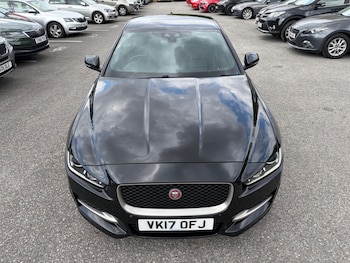 Used Jaguar XE 2017 for sale - 79279654: Photo