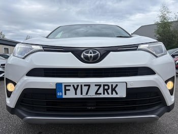Used Toyota RAV4 2017 for sale - 78878880: Photo