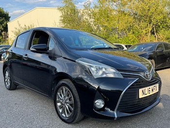 Used Toyota Yaris 2016 for sale - 79520436: Photo