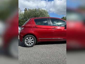 Used Toyota Yaris 2013 for sale - 79093350: Photo