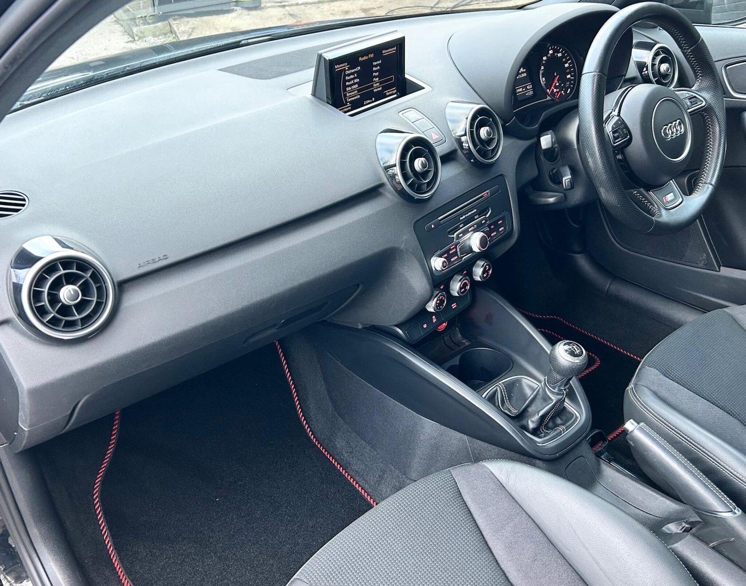 Used Audi A1 2015 for sale - 76898432: Photo 22