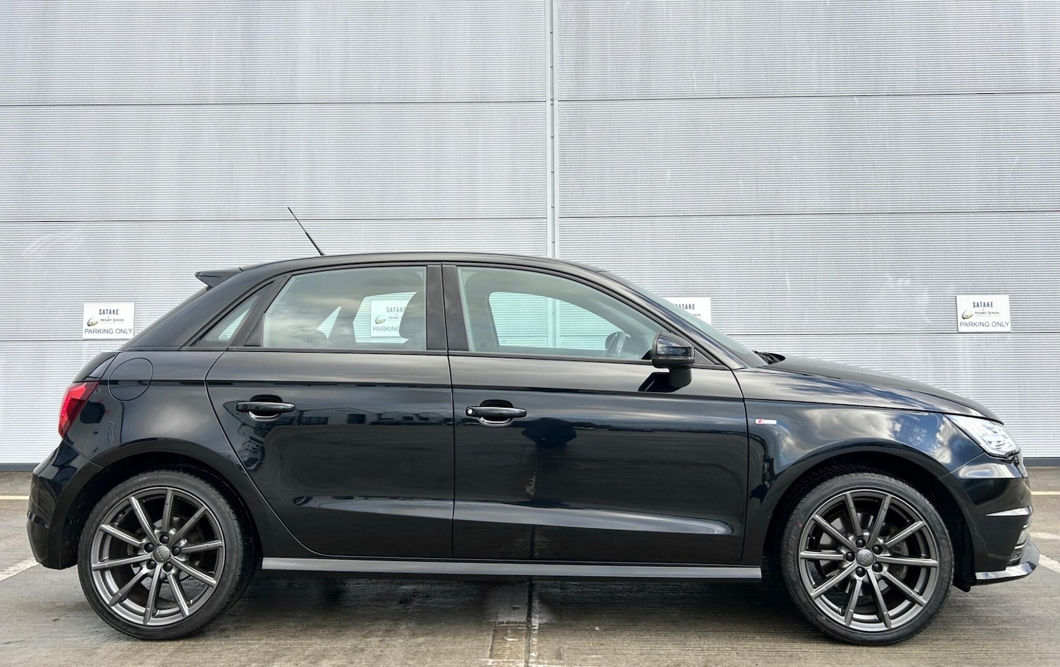 Used Audi A1 2015 for sale - 76898432: Photo 6