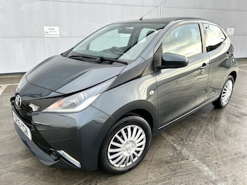 Used Toyota AYGO 2015 for sale - 76728343: Photo