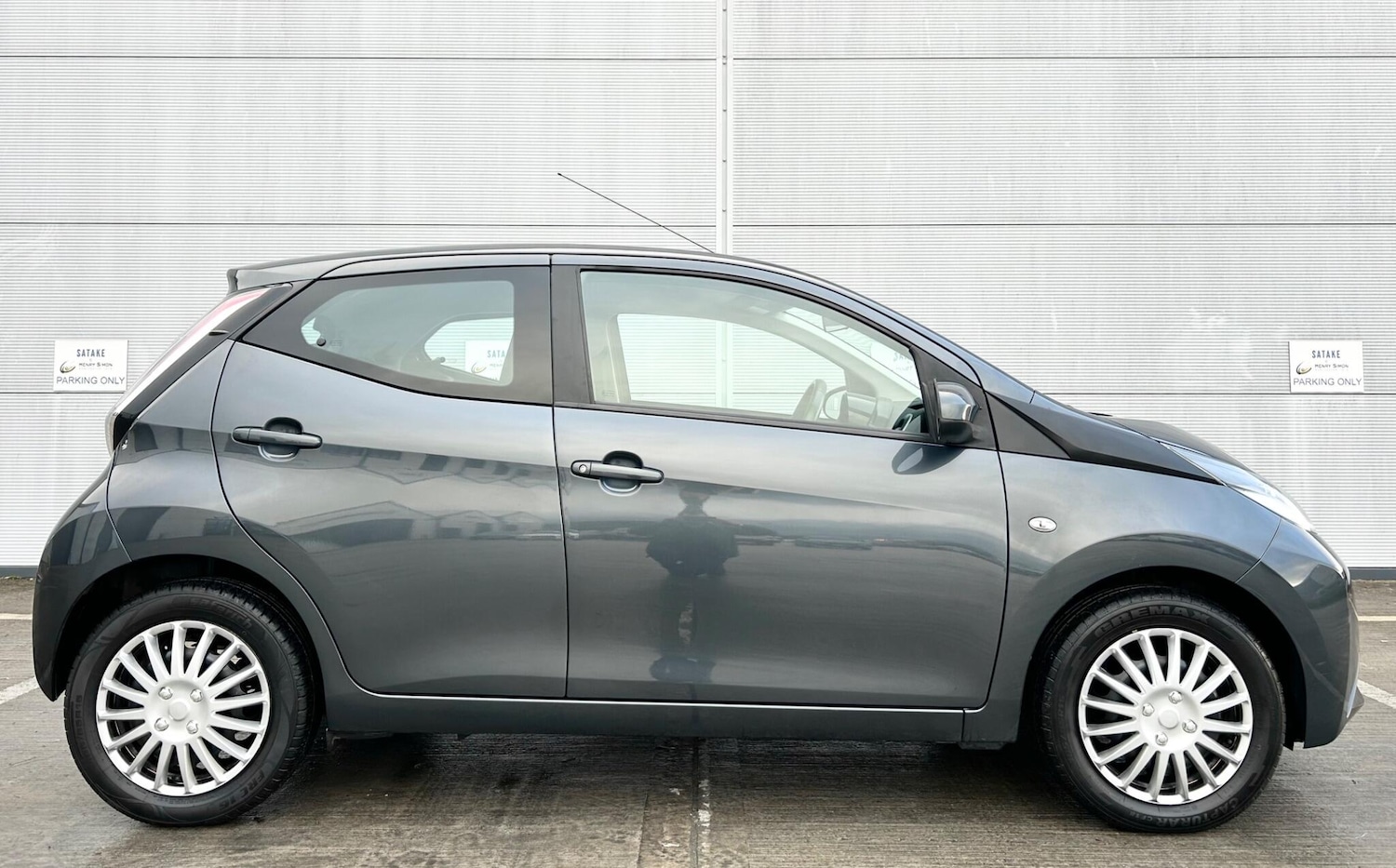 Used Toyota AYGO 2015 for sale - 76728343: Photo 6