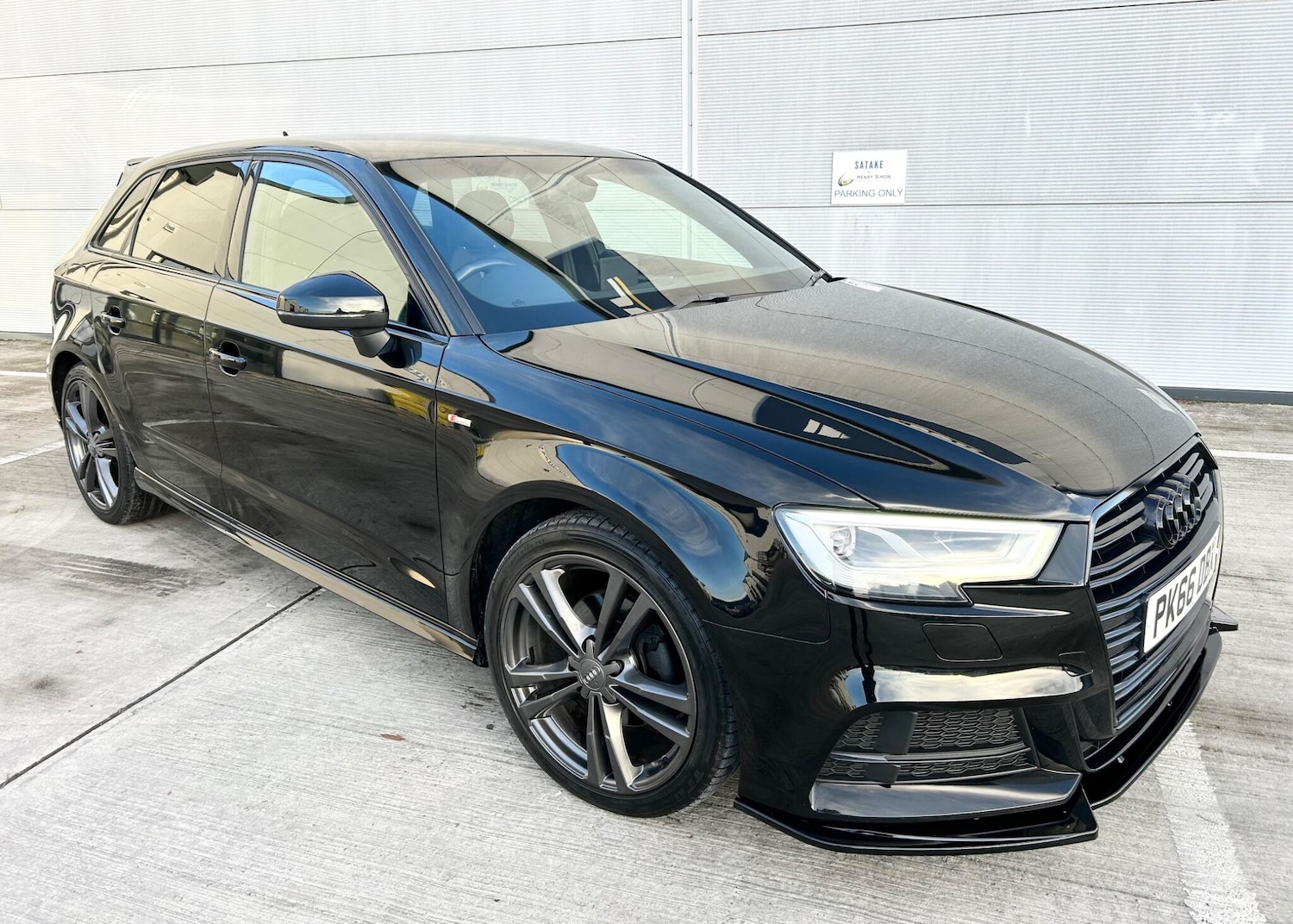 Used Audi A3 2016 for sale - 76752529: Photo 4