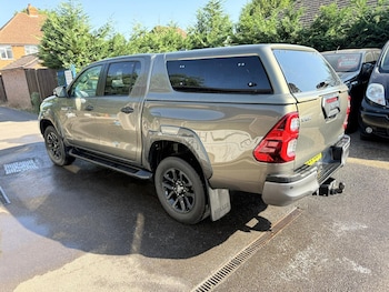 Used Toyota Hilux 2023 for sale - 79491605: Photo