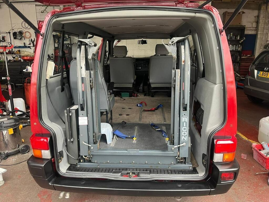 Used Volkswagen Caravelle 1995 for sale - 76748311: Photo 8