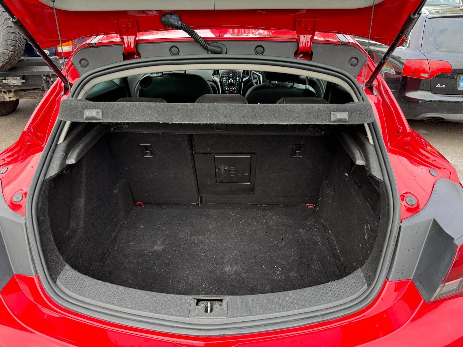 Used Vauxhall Astra GTC 2015 for sale - 76894496: Photo 2