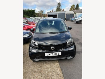 Used smart fortwo 2019 for sale - 76734402: Photo