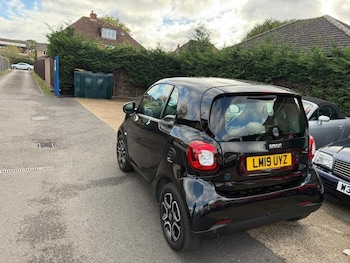 Used smart fortwo 2019 for sale - 76734402: Photo