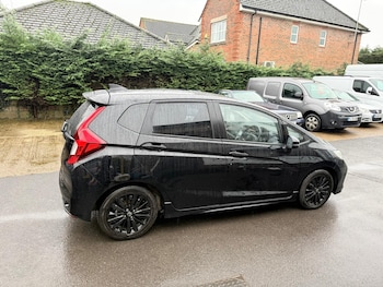 Used Honda Jazz 2018 for sale - 77336809: Photo