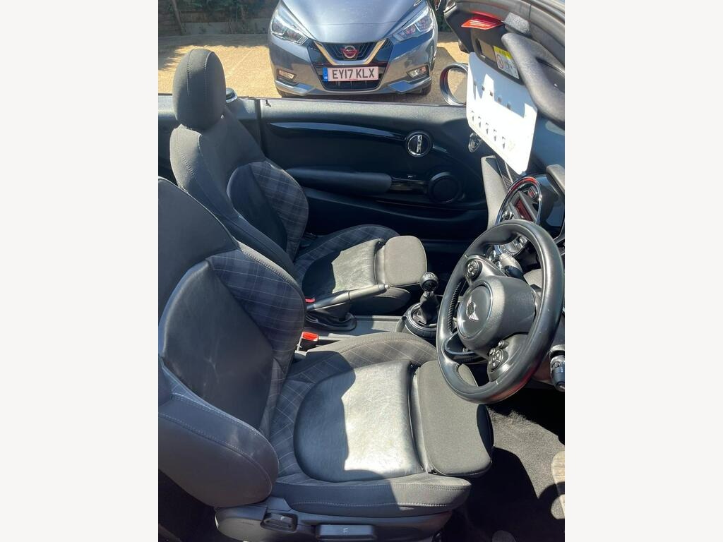 Used MINI Convertible 2017 for sale - 76734843: Photo 12