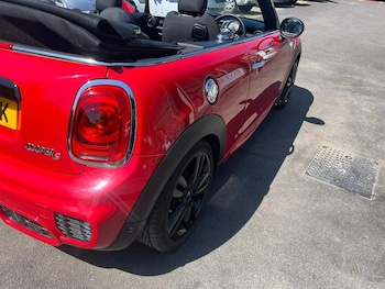 Used MINI Convertible 2017 for sale - 76734843: Photo