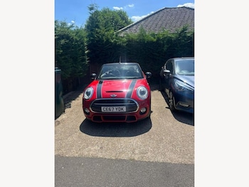 Used MINI Convertible 2017 for sale - 76734843: Photo