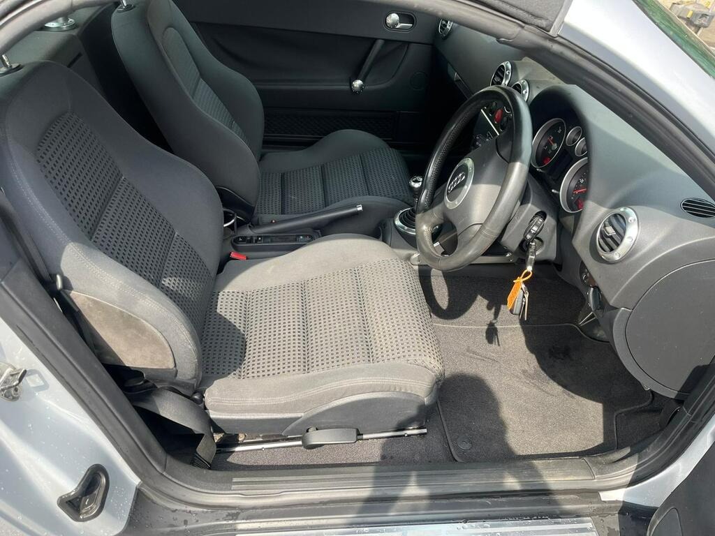 Used Audi TT 2004 for sale - 76736114: Photo 5