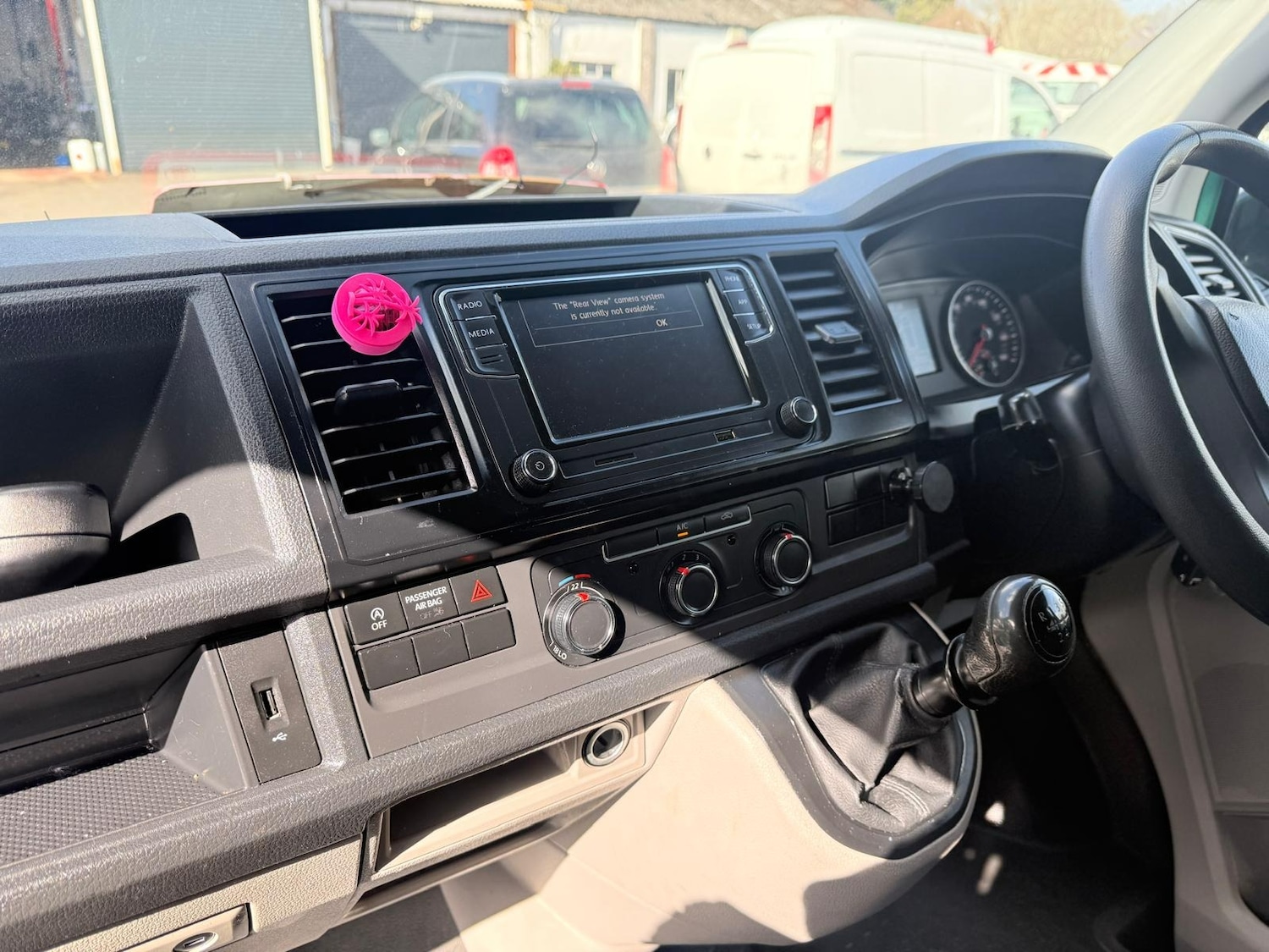 Used Volkswagen Transporter 2017 for sale - 77888895: Photo 14