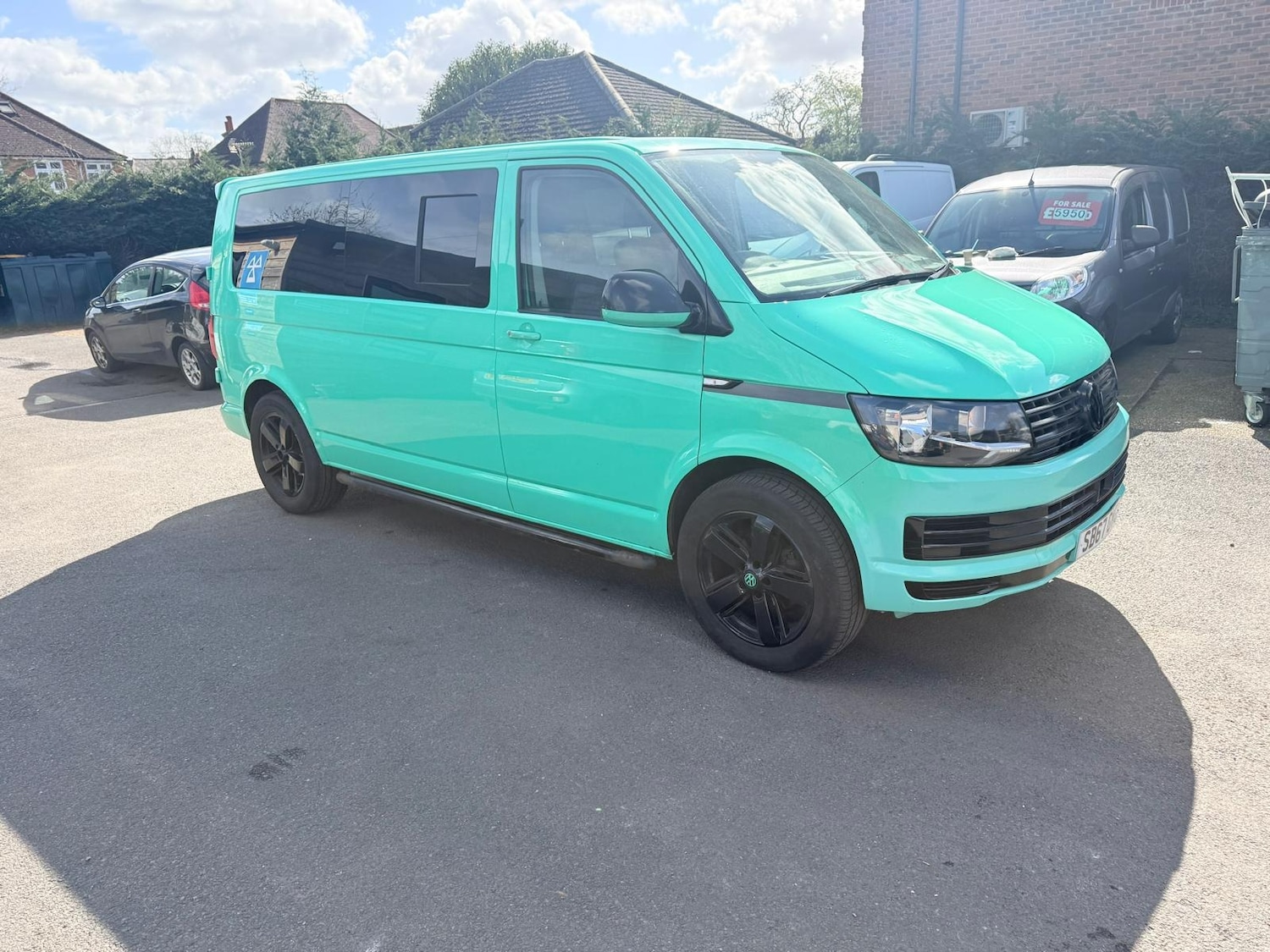 Used Volkswagen Transporter 2017 for sale - 77888895: Photo 2
