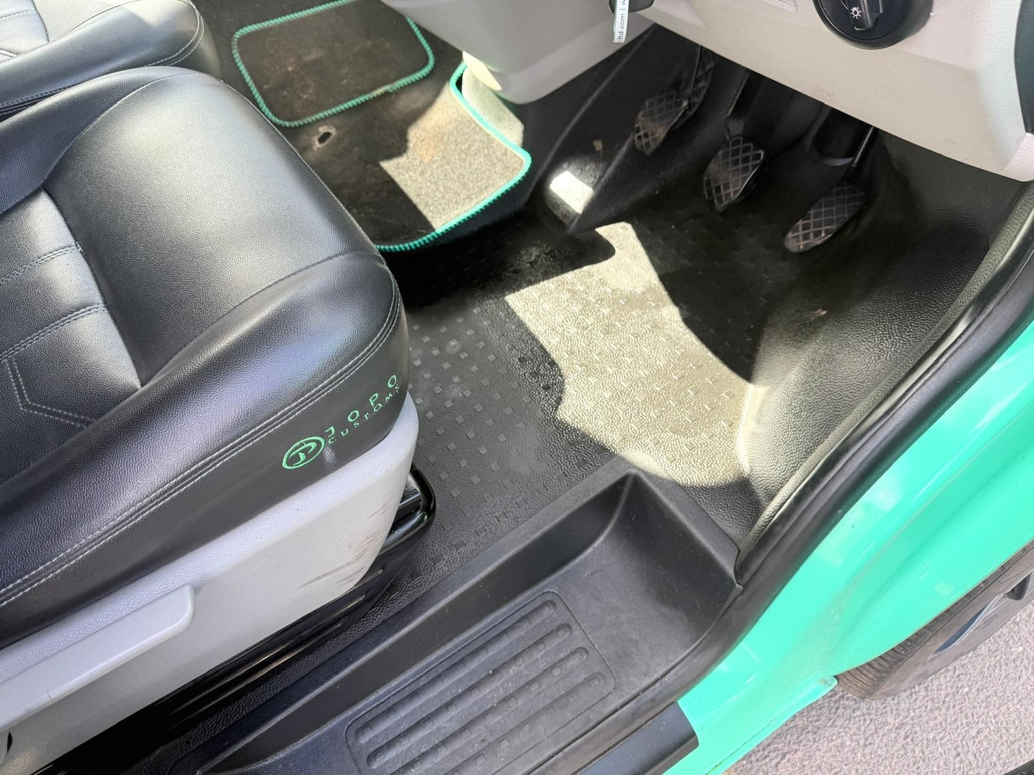 Used Volkswagen Transporter 2017 for sale - 77888895: Photo 8