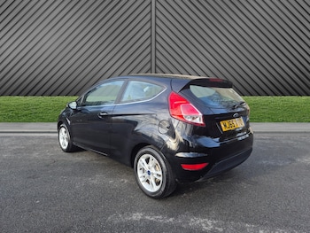 Used Ford Fiesta 2015 for sale - 78139382: Photo