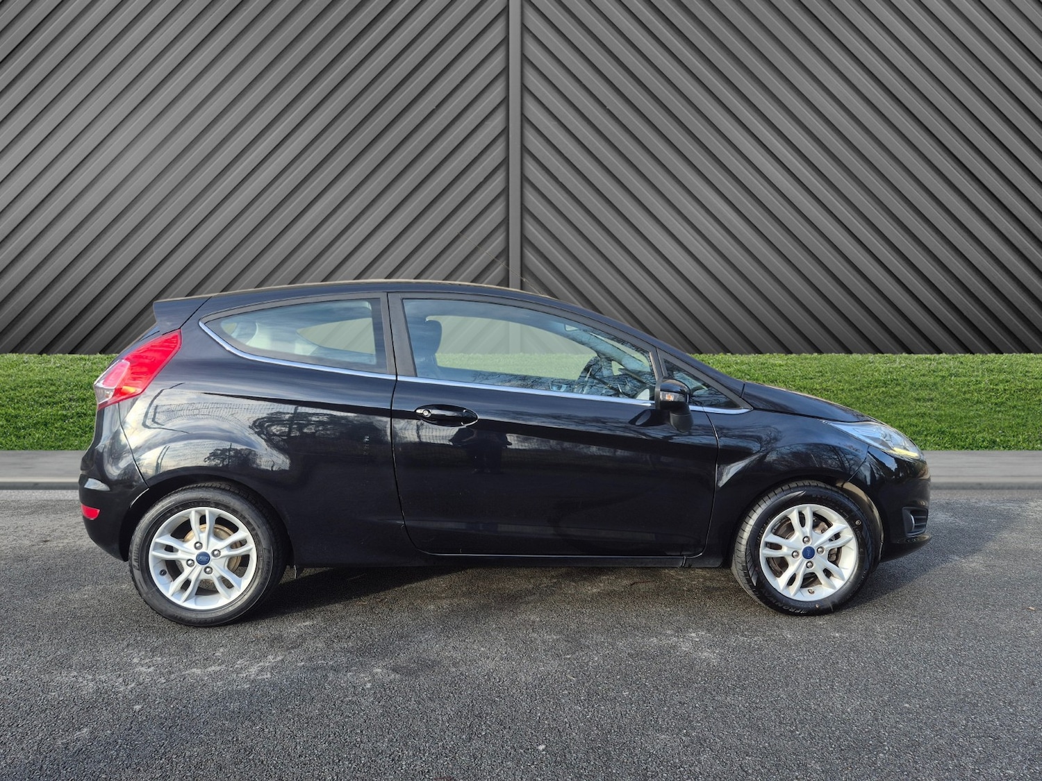 Used Ford Fiesta 2015 for sale - 78139382: Photo 6
