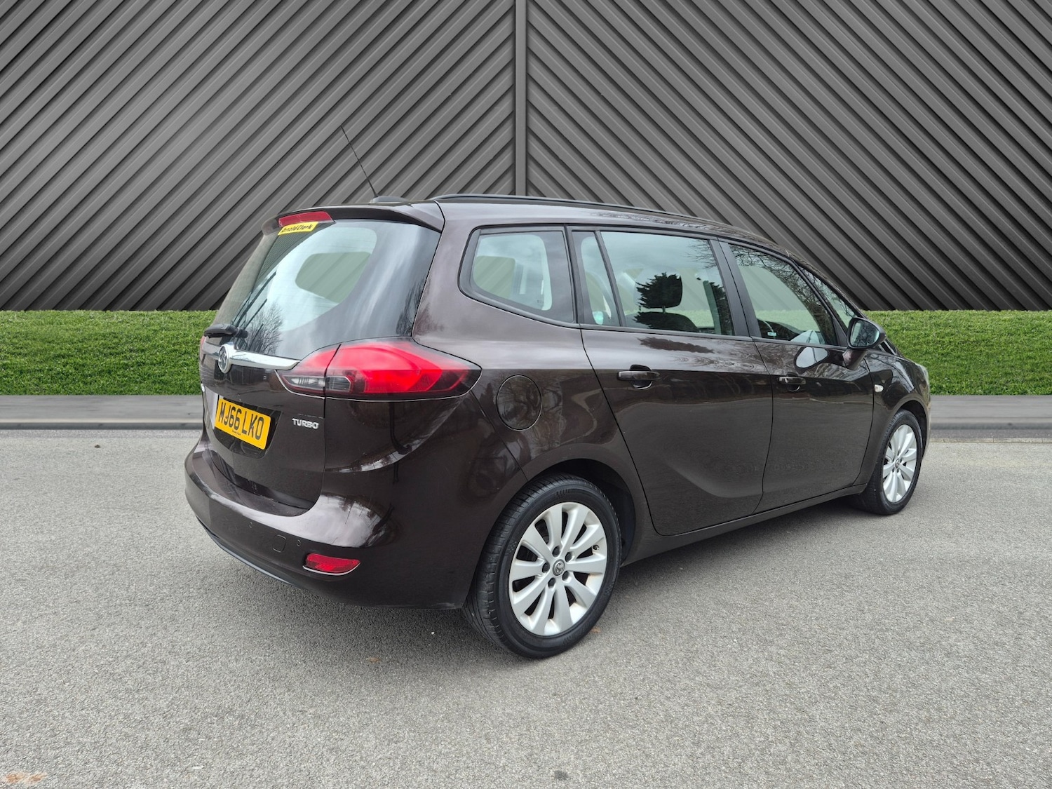 Used Vauxhall Zafira 2016 for sale - 78190623: Photo 8