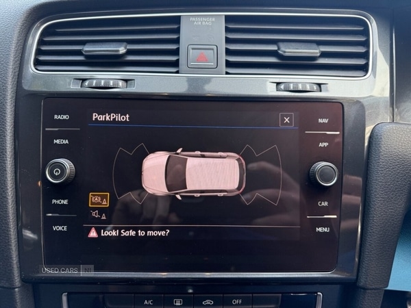 Used Volkswagen Golf 2017 for sale - 76359201: Photo 15