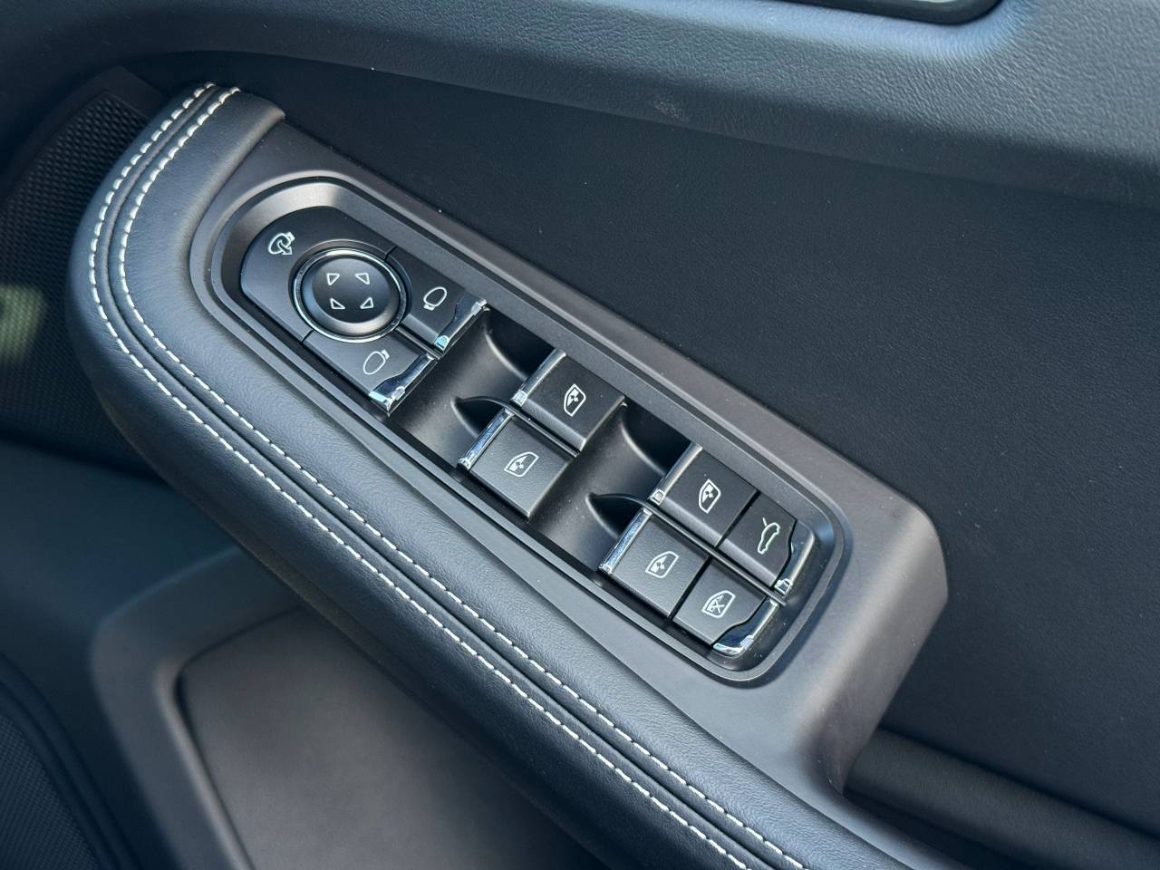 Used Porsche Macan 2024 for sale - 76110640: Photo 29