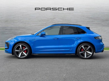 Used Porsche Macan 2024 for sale - 76110640: Photo 2