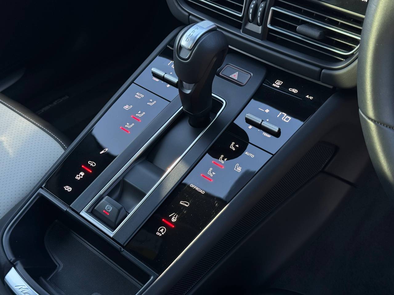 Used Porsche Macan 2024 for sale - 76110640: Photo 35